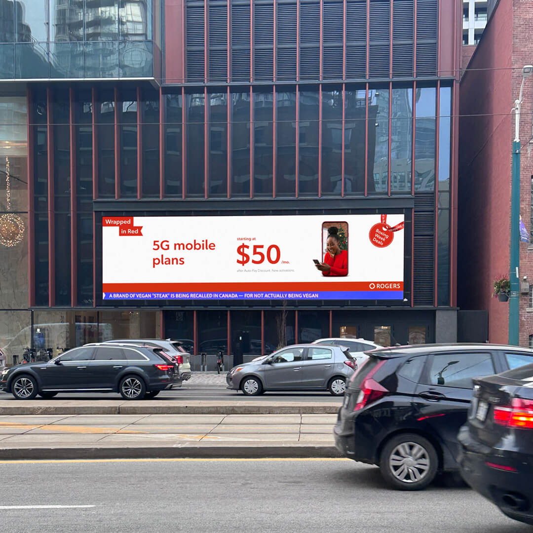 Rogers “Wrapped in red” digital billboard in Toronto, promoting 5G mobile plans.