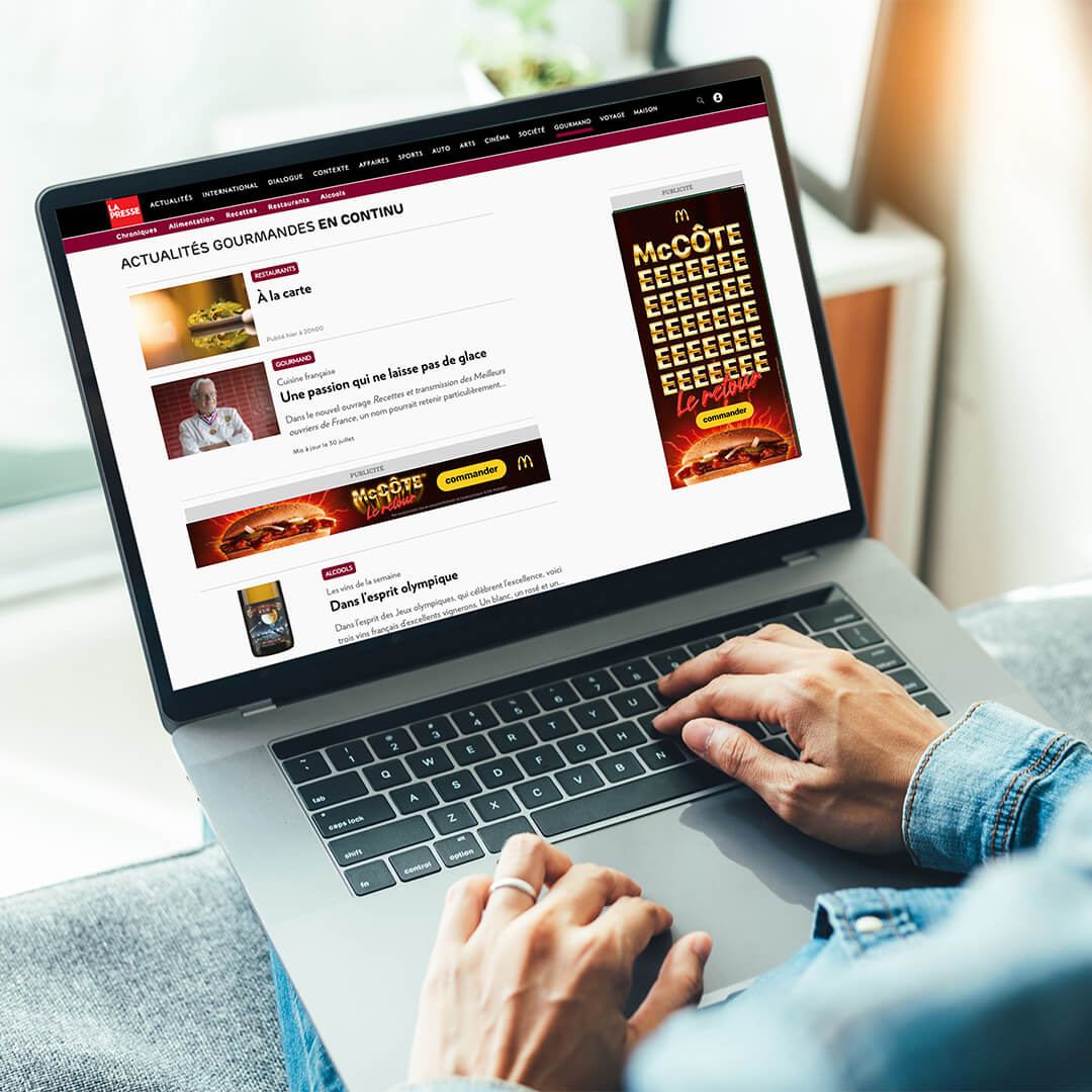 Bannière web McDonald’s Canada pour la campagne McCôte, affichée sur un site web.